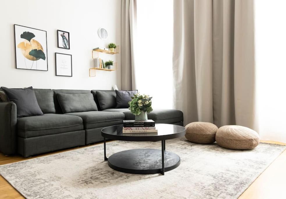 Franz 23 - Typical Viennese Apartment In The Heart Of فيينا المظهر الخارجي الصورة
